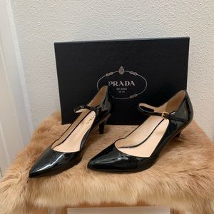 Prada class Vernice hills